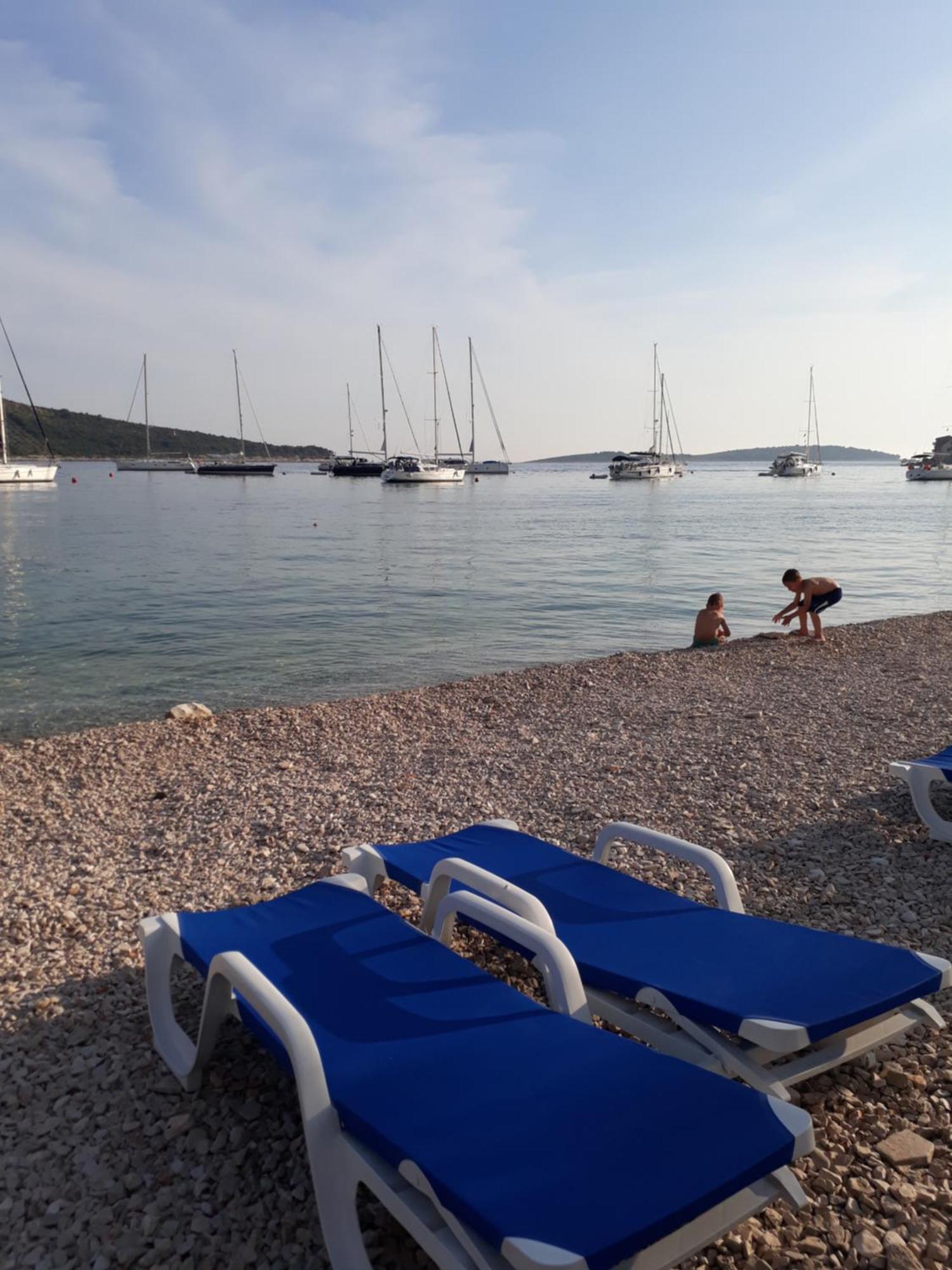 -Villa Sjor -Primosten-Apartmani- Has 2 Large Apartments And 2 Smaller Ones -Primosten Lokvice 6 Exteriér fotografie